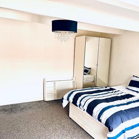 Private Room Close To Leeds University And City Centre 外观 照片
