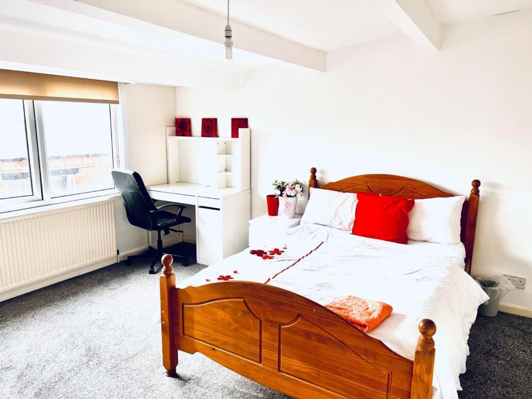 Private Room Close To Leeds University And City Centre 外观 照片