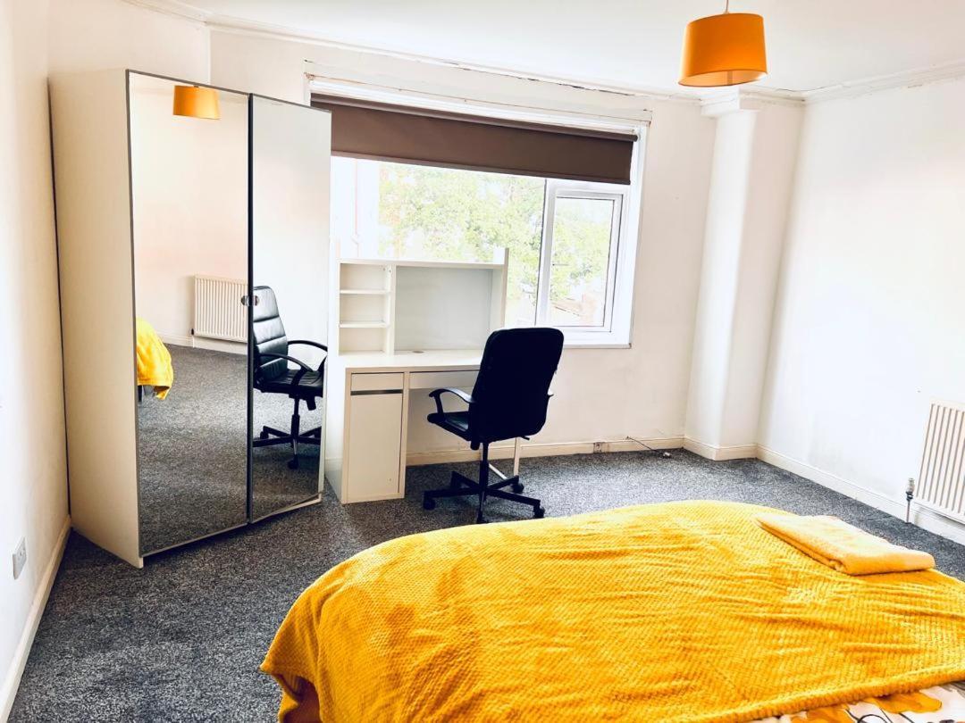 Private Room Close To Leeds University And City Centre 外观 照片