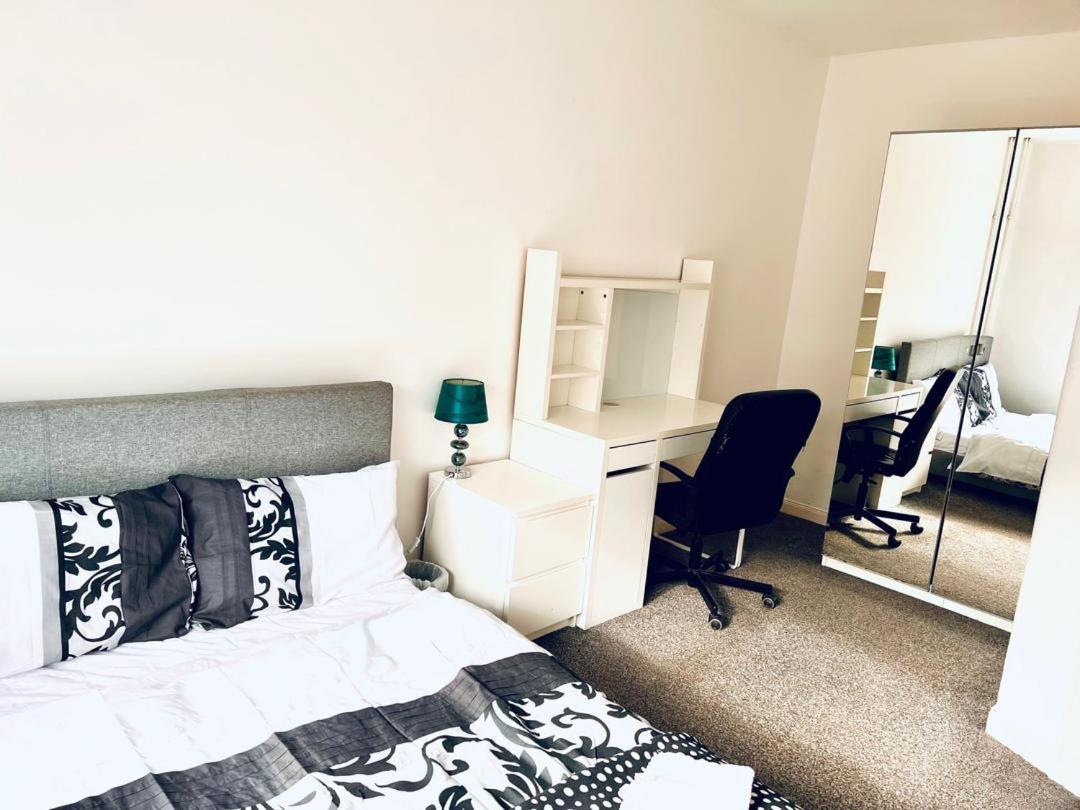 Private Room Close To Leeds University And City Centre 外观 照片