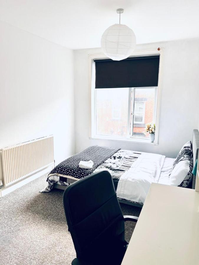 Private Room Close To Leeds University And City Centre 外观 照片